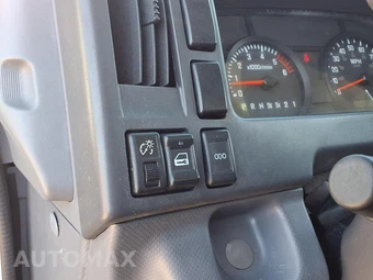 2019 Isuzu NPR - miniatura 24