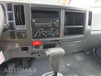 2019 Isuzu NPR HD Base Low Tilt – miniatura 11
