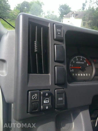 2019 Isuzu NPR HD Base Low Tilt - miniatura 36