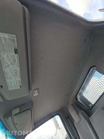 2019 Isuzu NPR HD Base Low Tilt - miniatura 8