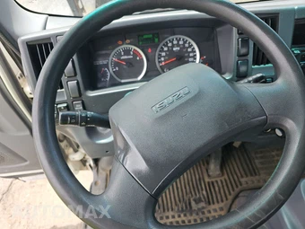 2019 Isuzu NPR HD Base Low Tilt – miniatura 10