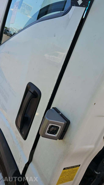 2019 Isuzu NPR HD Base Low Tilt – miniatura 18