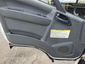 2019 Isuzu NPR HD Base Low Tilt – miniatura 9