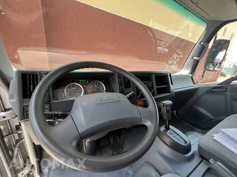 2019 Isuzu NRR Base – miniatura 14