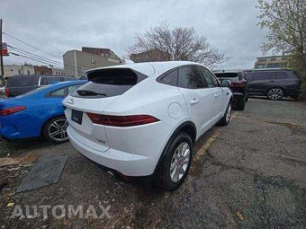 2019 Jaguar E-PACE S – miniatura 3