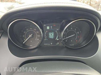 2019 Jaguar E-PACE S – miniatura 9