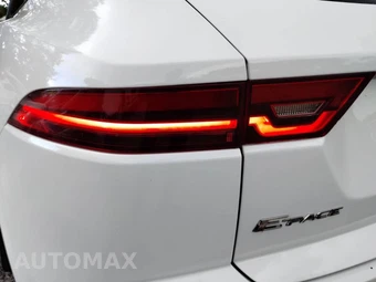 2019 Jaguar E-PACE S - miniatura 19
