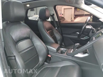 2019 Jaguar E-PACE S - miniatura 29