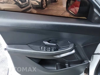 2019 Jaguar E-PACE S - miniatura 46