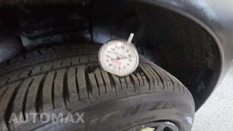2019 Jaguar E-PACE SE – miniatura 21