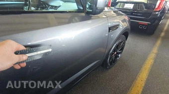 2019 Jaguar E-PACE SE – miniatura 23