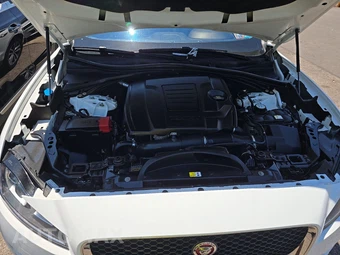 2019 Jaguar F-PACE Premium – miniatura 15