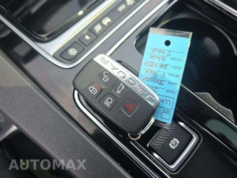 2019 Jaguar F-PACE Premium - miniatura 8