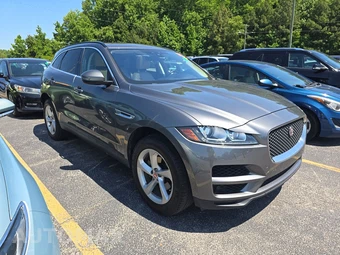 2019 Jaguar F-PACE Premium – miniatura 3