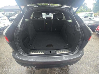2019 Jaguar F-PACE Premium - miniatura 14