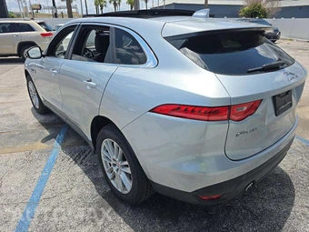2019 Jaguar F-PACE Prestige – miniatura 2