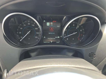 2019 Jaguar F-PACE Prestige – miniatura 9