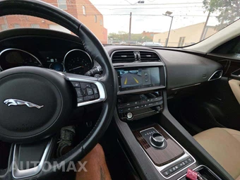 2019 Jaguar F-PACE Prestige – miniatura 7