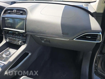 2019 Jaguar F-PACE R-Sport – miniatura 16