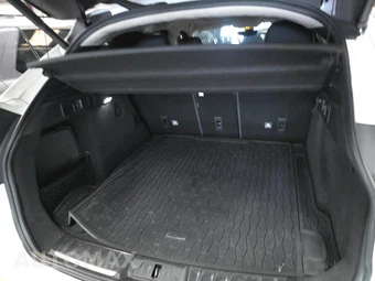2019 Jaguar F-PACE R-Sport - miniatura 13