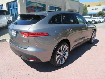 2019 Jaguar F-PACE R-Sport – miniatura 2