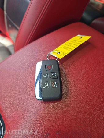 2019 Jaguar F-PACE S – miniatura 8