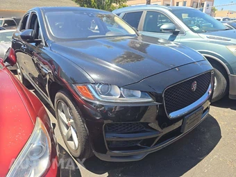 2019 Jaguar F-PACE – miniatura 4