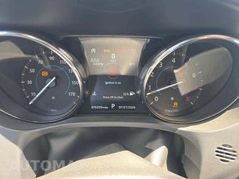 2019 Jaguar F-PACE – miniatura 9