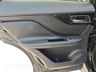 2019 Jaguar F-PACE – miniatura 37