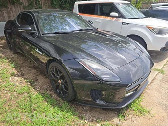 2019 Jaguar F-TYPE P300 Coupe – miniatura 4