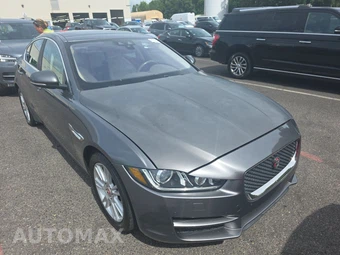 2019 Jaguar XE 25t Premium – miniatura 3