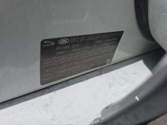 2019 Jaguar XE 25t Prestige – miniatura 15