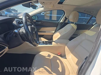 2019 Jaguar XE 25t Prestige – miniatura 7