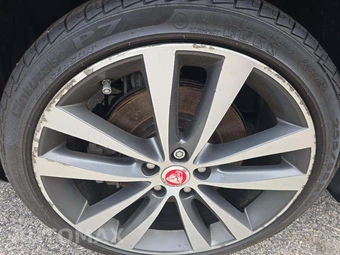 2019 Jaguar XE 25t Prestige – miniatura 23