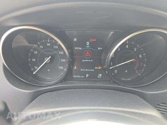 2019 Jaguar XE 25t Prestige – miniatura 9