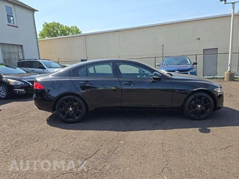 2019 Jaguar XE 25t Prestige – miniatura 4