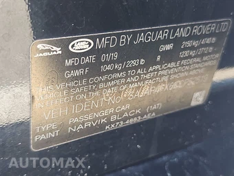 2019 Jaguar XE - miniatura 14