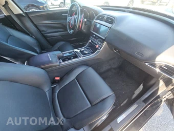 2019 Jaguar XE - miniatura 8