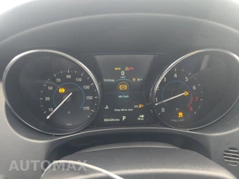 2019 Jaguar XE – miniatura 12