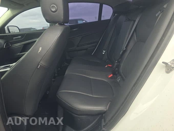 2019 Jaguar XE – miniatura 13