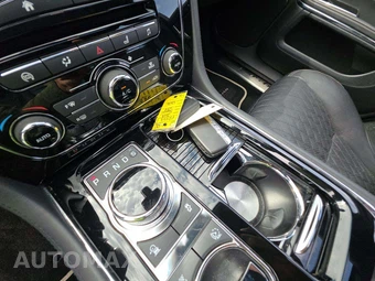 2019 Jaguar XJ 50 – miniatura 8