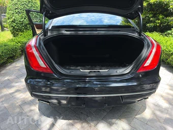 2019 Jaguar XJ 50 - miniatura 14