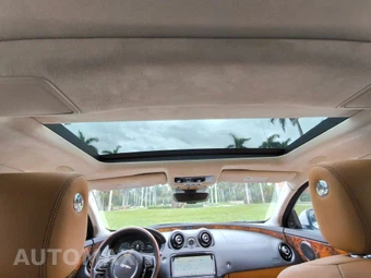 2019 Jaguar XJL Portfolio - miniatura 21