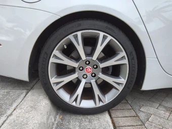2019 Jaguar XJL Portfolio - miniatura 51