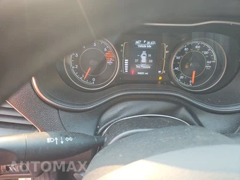 2019 Jeep Cherokee Altitude Edition – miniatura 12