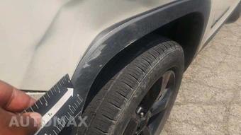 2019 Jeep Cherokee Altitude Edition – miniatura 25