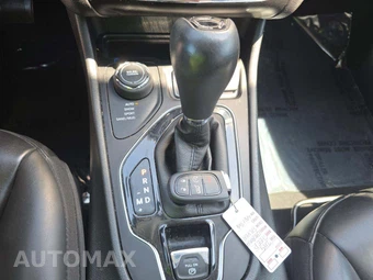 2019 Jeep Cherokee Altitude Edition - miniatura 5