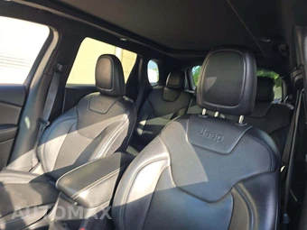 2019 Jeep Cherokee High Altitude Edition - miniatura 11