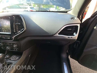 2019 Jeep Cherokee High Altitude Edition - miniatura 19