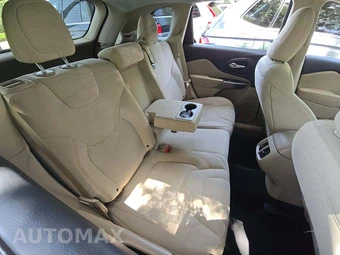 2019 Jeep Cherokee Latitude – miniatura 16